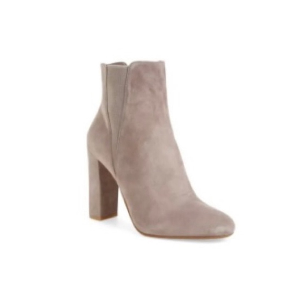 NWOT Steve Madden Effect Grey Suede bootie